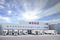 ASKO lager med lastebiler.jpg